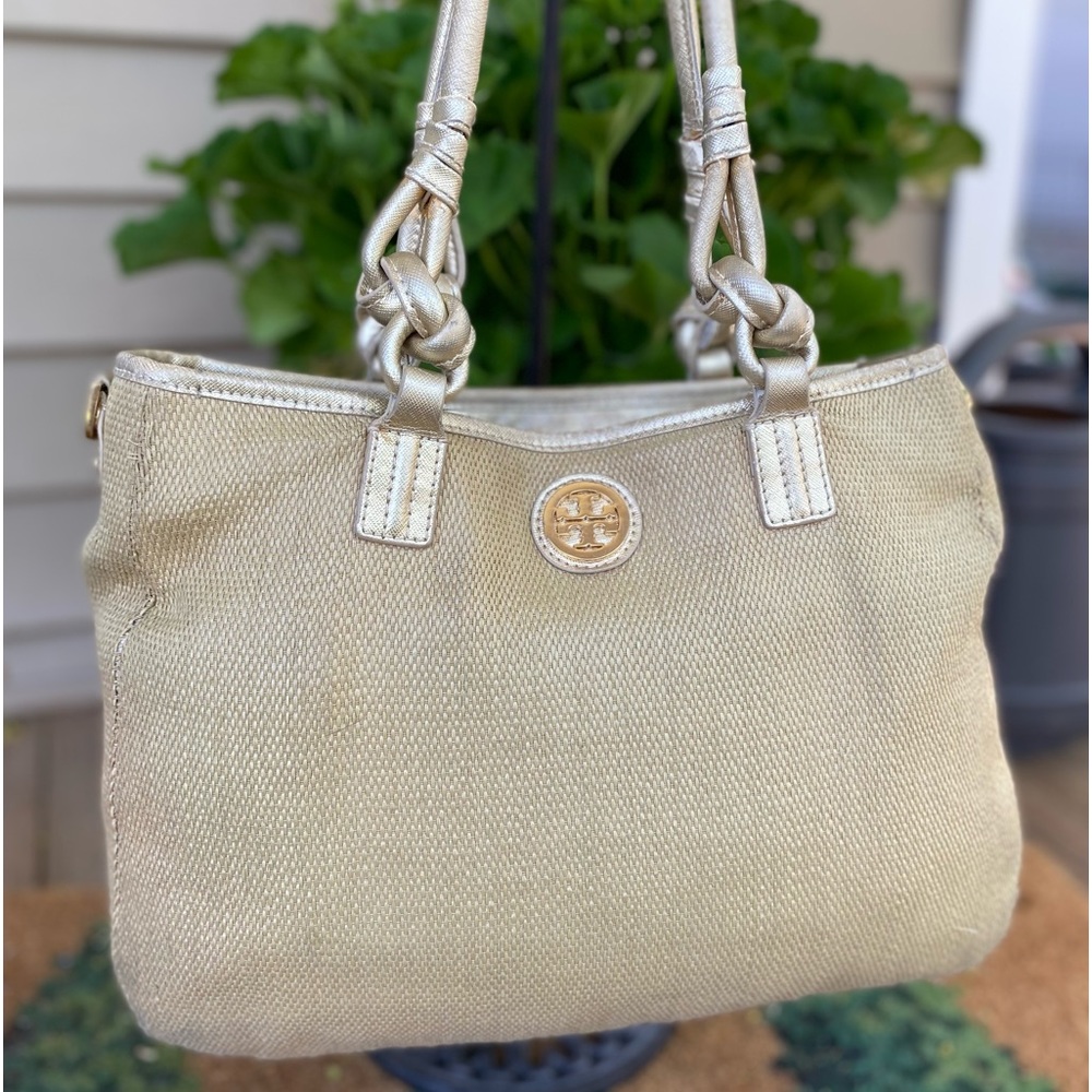 Tory Burch Slouchy woven straw shoulder bag - Picture 2 of 10
